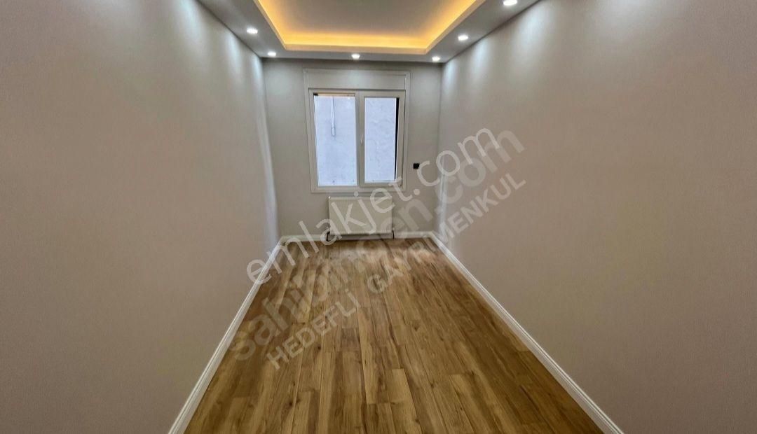 Bostancı Marmaraya Yakın, Ayrı Mutfaklı, Otoparklı, Balkonlu 2+1 - Görsel 17