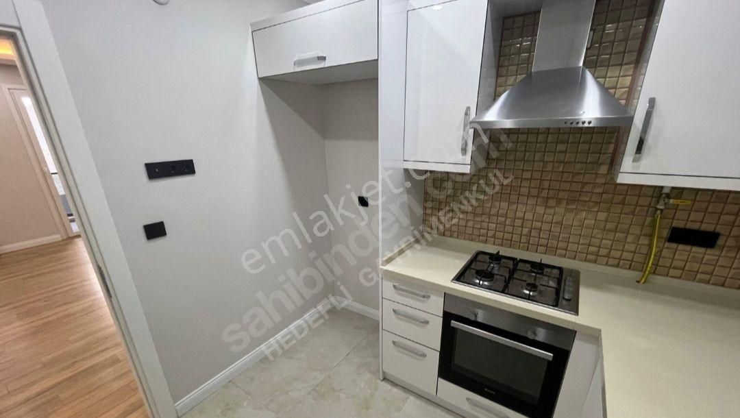 Bostancı Marmaraya Yakın, Ayrı Mutfaklı, Otoparklı, Balkonlu 2+1 - Görsel 9