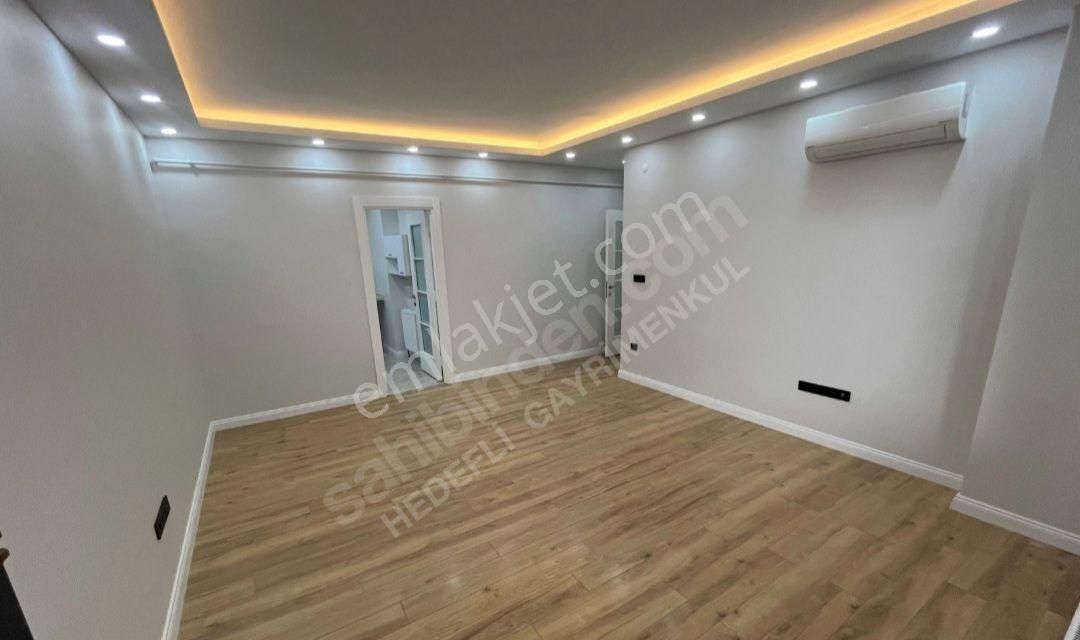 Bostancı Marmaraya Yakın, Ayrı Mutfaklı, Otoparklı, Balkonlu 2+1 - Görsel 3