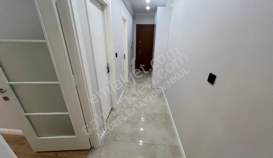 Bostancı Marmaraya Yakın, Ayrı Mutfaklı, Otoparklı, Balkonlu 2+1 - Görsel 25