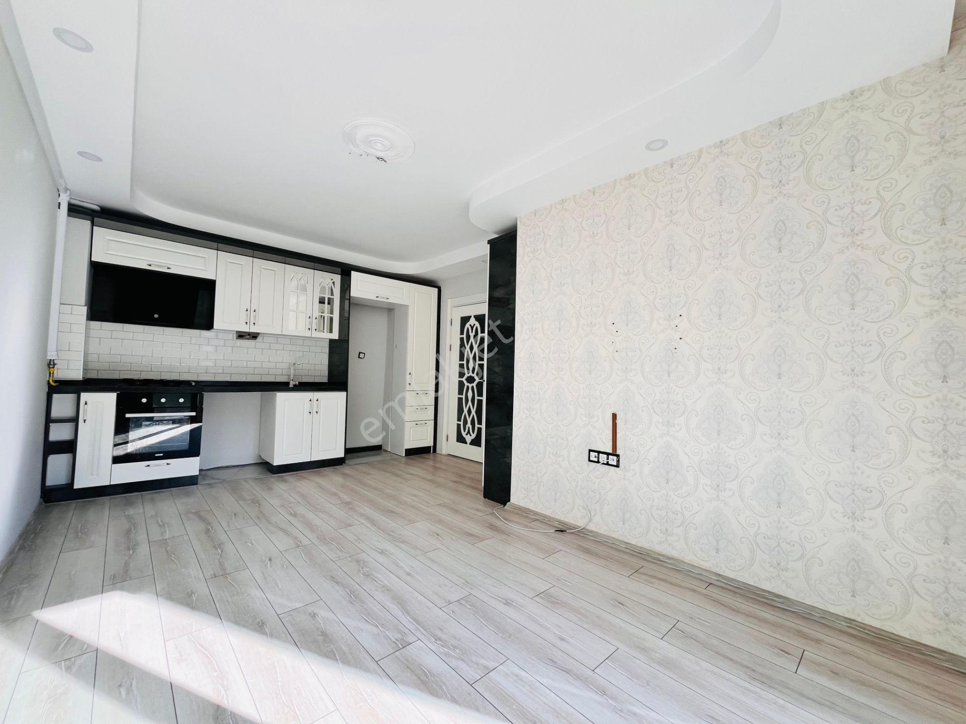 Parstan Altınkumda Asansörlü Lüks Tasarımlı Arakat 2+1 Daire - Görsel 3