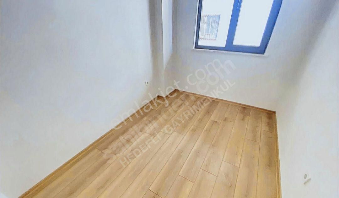 Bostancı'ya Komşu Marmaray Metroya Yakın Sıfır 1.kat Konumlu 2+1 - Görsel 21