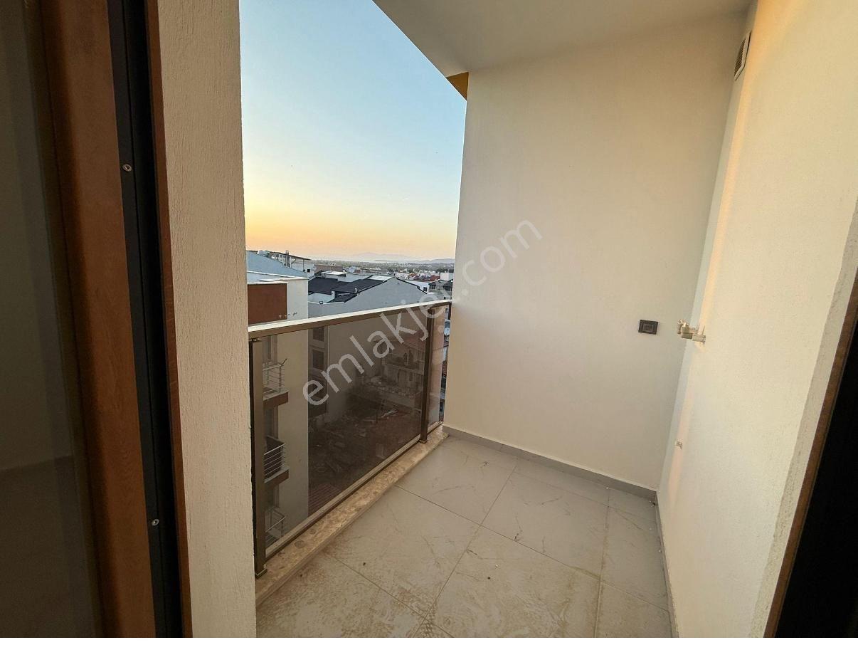Davutlar Merkezde Sıfır Tek Blok Asansörlü Çift Banyolu 2+1 100m2 Lux - Görsel 29
