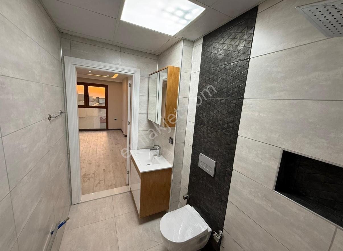 Davutlar Merkezde Sıfır Tek Blok Asansörlü Çift Banyolu 2+1 100m2 Lux - Görsel 4