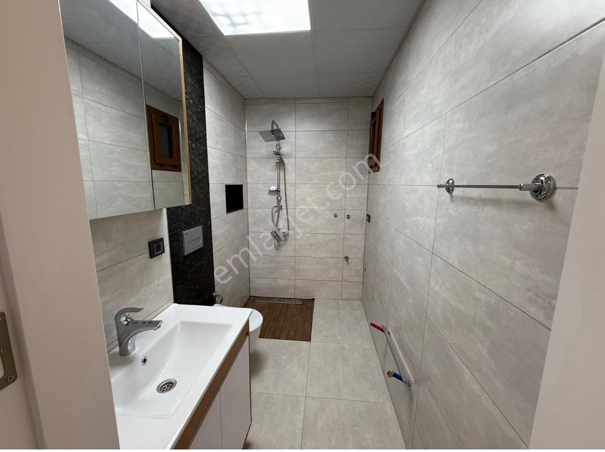Davutlar Merkezde Sıfır Tek Blok Asansörlü Çift Banyolu 2+1 100m2 Lux - Görsel 16