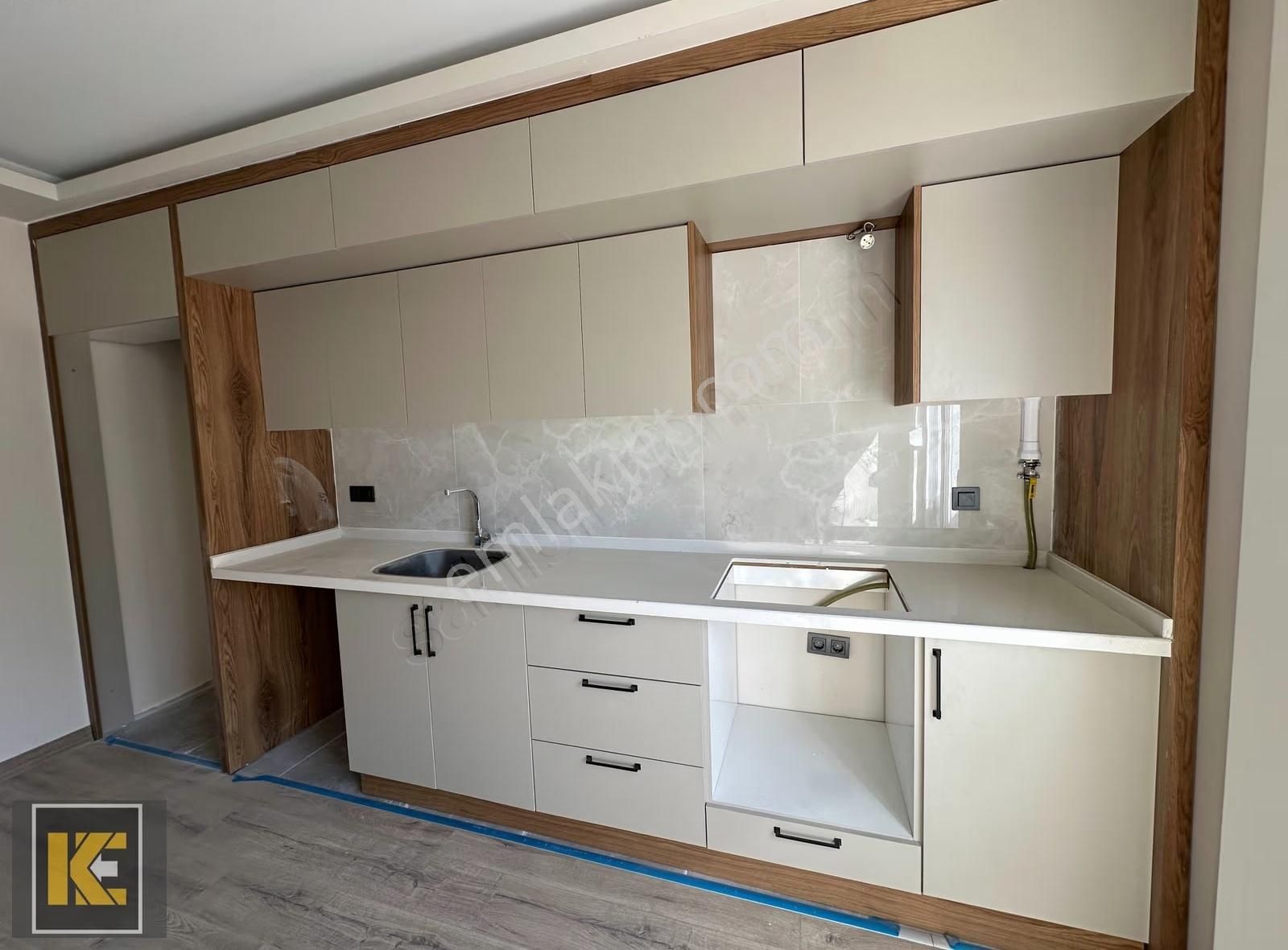 Kaan'dan...bahçeyaka'da 2+1 2. Kat'da Ayrı Mutfak Lüks Daire... - Görsel 12