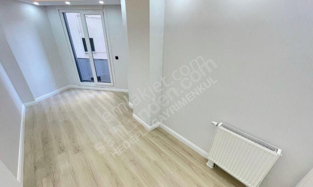 Kuğu Pastanesi Yukarısı 6 Yıllık İskanlı Otoparklı Balkonlu 2+1! - Görsel 19