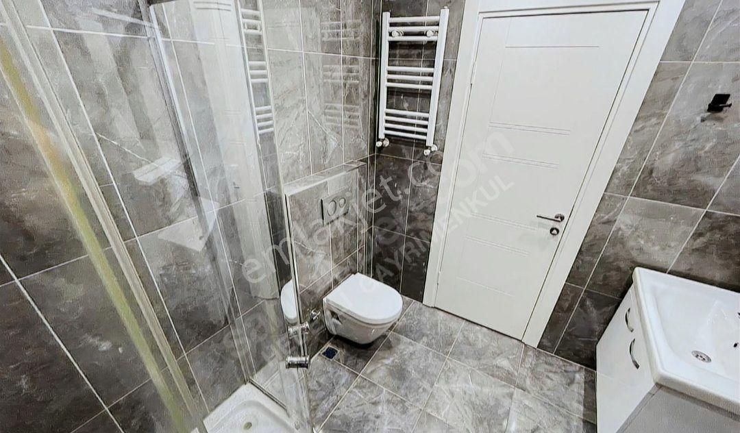 Kuğu Pastanesi Yukarısı 6 Yıllık İskanlı Otoparklı Balkonlu 2+1! - Görsel 24