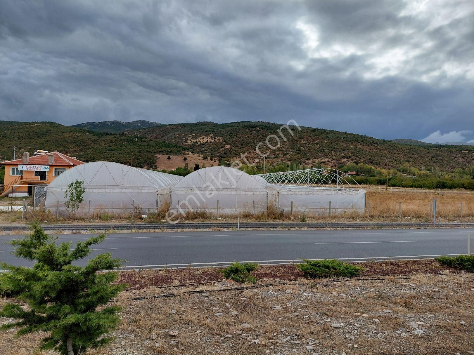 Bizim Emlaktan Saray 8.366 M² Köşe Parsel Elektrik Su İnanılmaz Fırsat !!! - Görsel 8