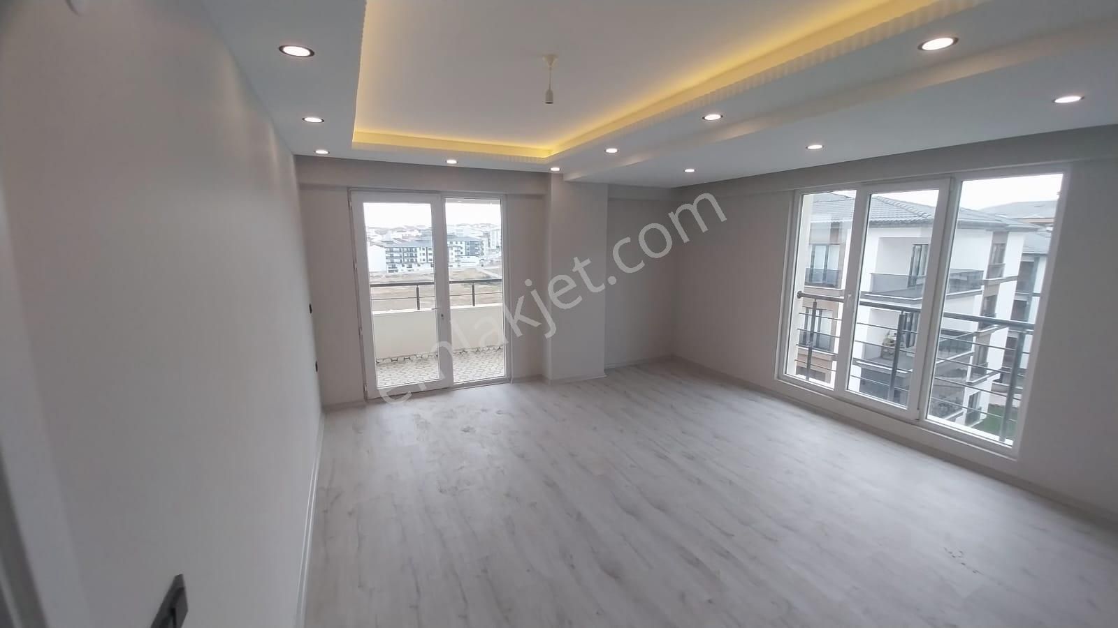 Ekşioğlu 'dan Tekirdağ Süleymanpaşa Zafer Mahallesi Satılık 2+1 Daire - Görsel 33