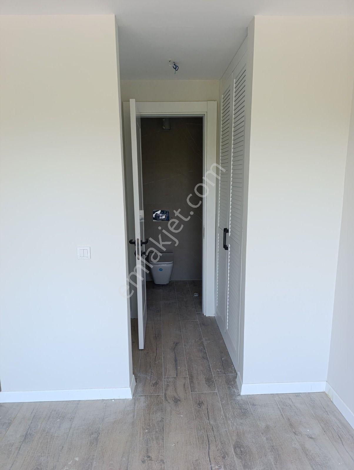 Kuşadası Karaova Mevkiinde 4+1 150m2 Tek Müstakil Özel Havuzlu - Görsel 12