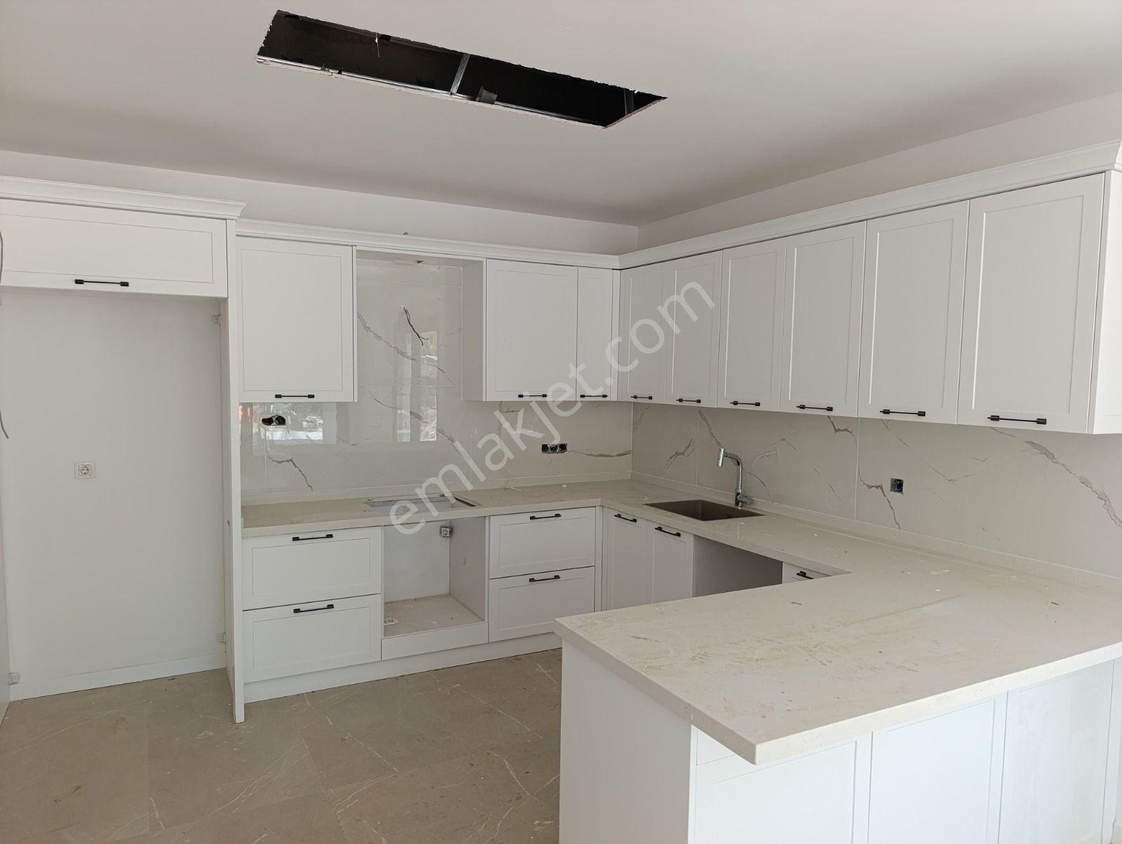 Kuşadası Karaova Mevkiinde 4+1 150m2 Tek Müstakil Özel Havuzlu - Görsel 13