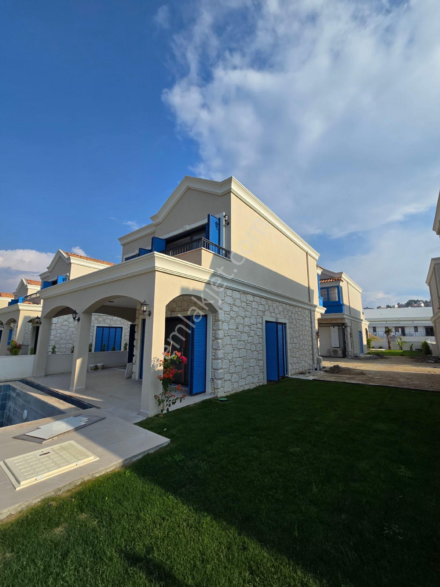 Kuşadası Karaova Mevkiinde 4+1 150m2 Tek Müstakil Özel Havuzlu - Görsel 19
