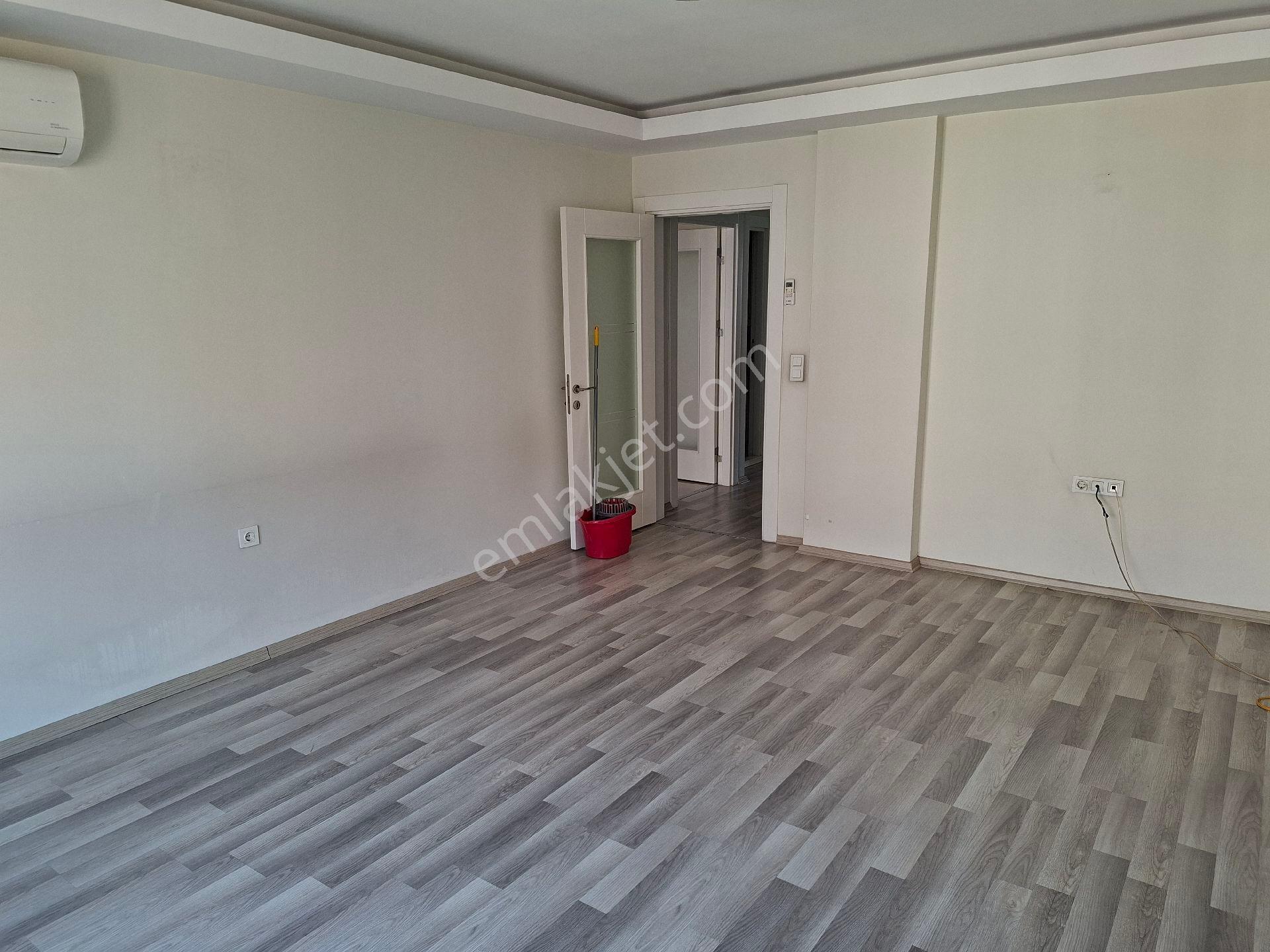 Güneş'ten Şirinyer Metro 5dk 2+1 120m K.mutfak 3.kat Balkon - Görsel 11