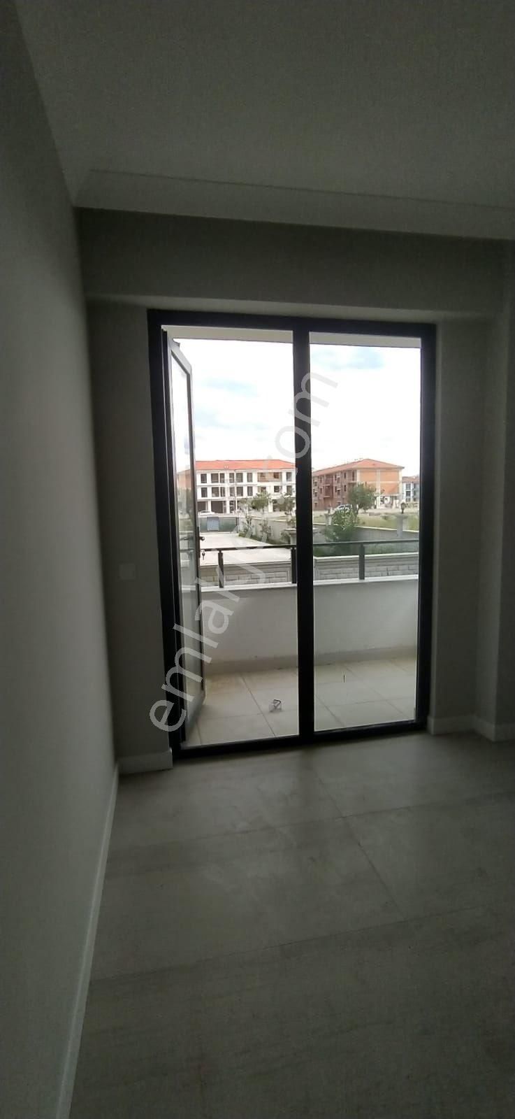 Emlakçe Gym Den Arifiye Fatih Mah Den Acil Satılık Daire - Görsel 4