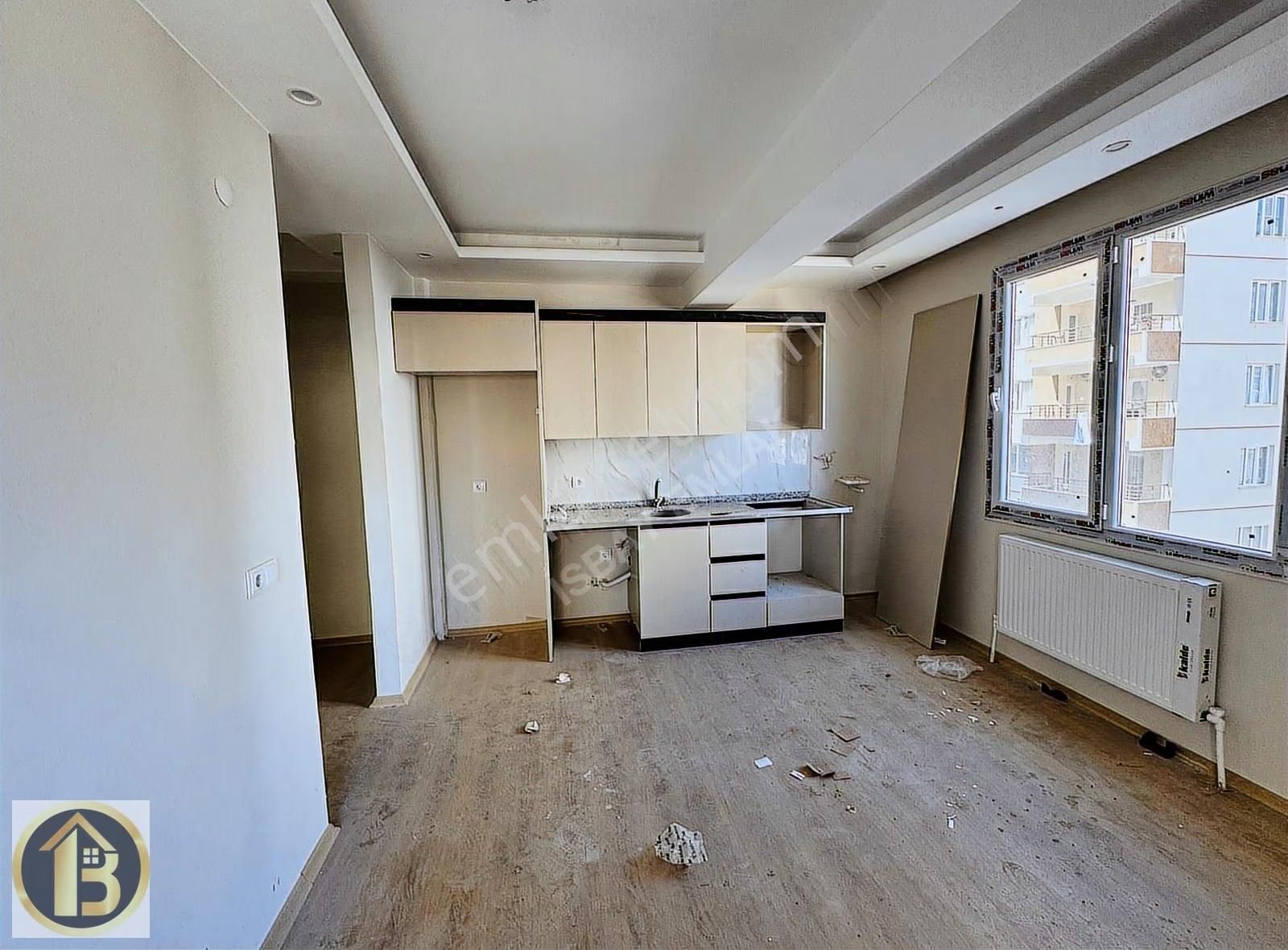 Hastane Yanı Yüksek Ara Katta Satılık 1+1 Daire - Görsel 8