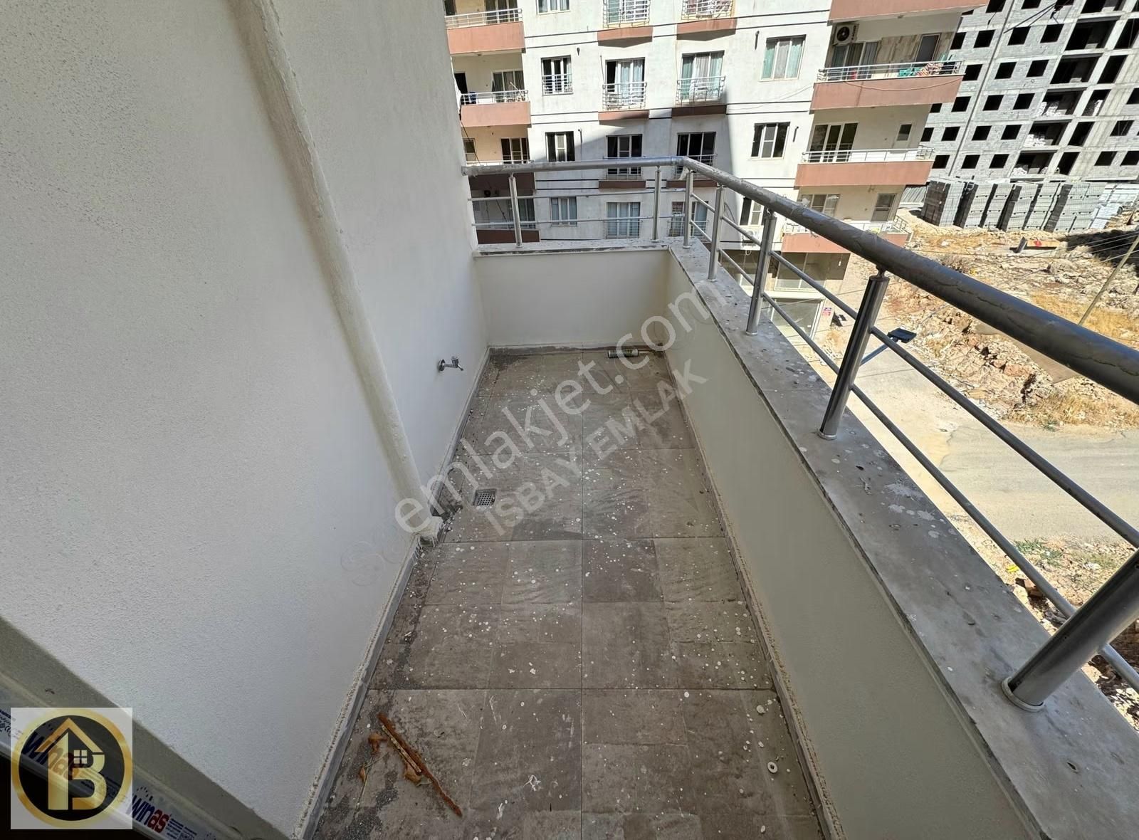 Hastane Yanı Yüksek Ara Katta Satılık 1+1 Daire - Görsel 7