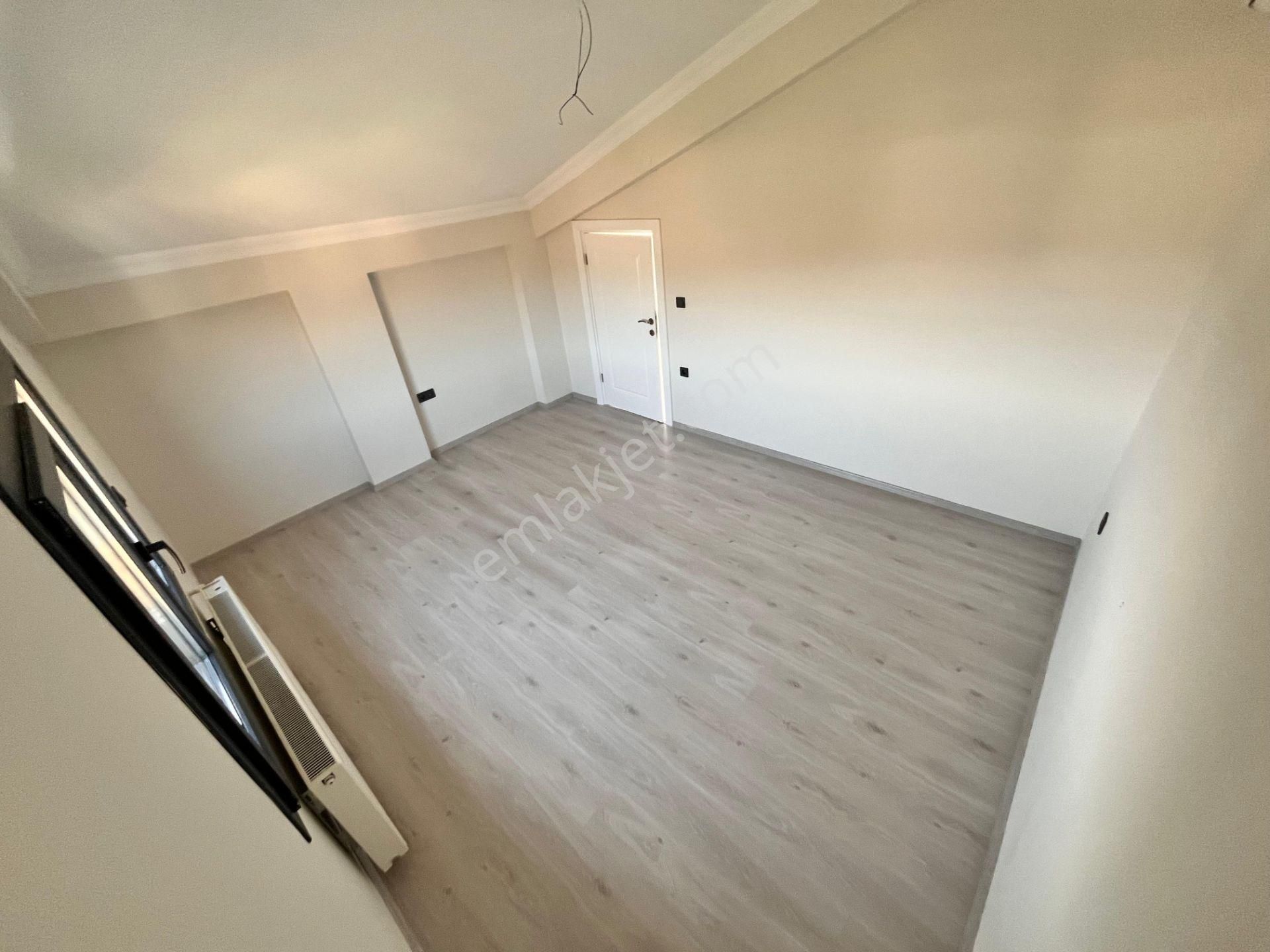 Sadece Parstan Zeytinlide Çay Manzaralı Lüks Satılık 4+1 Villa - Görsel 34