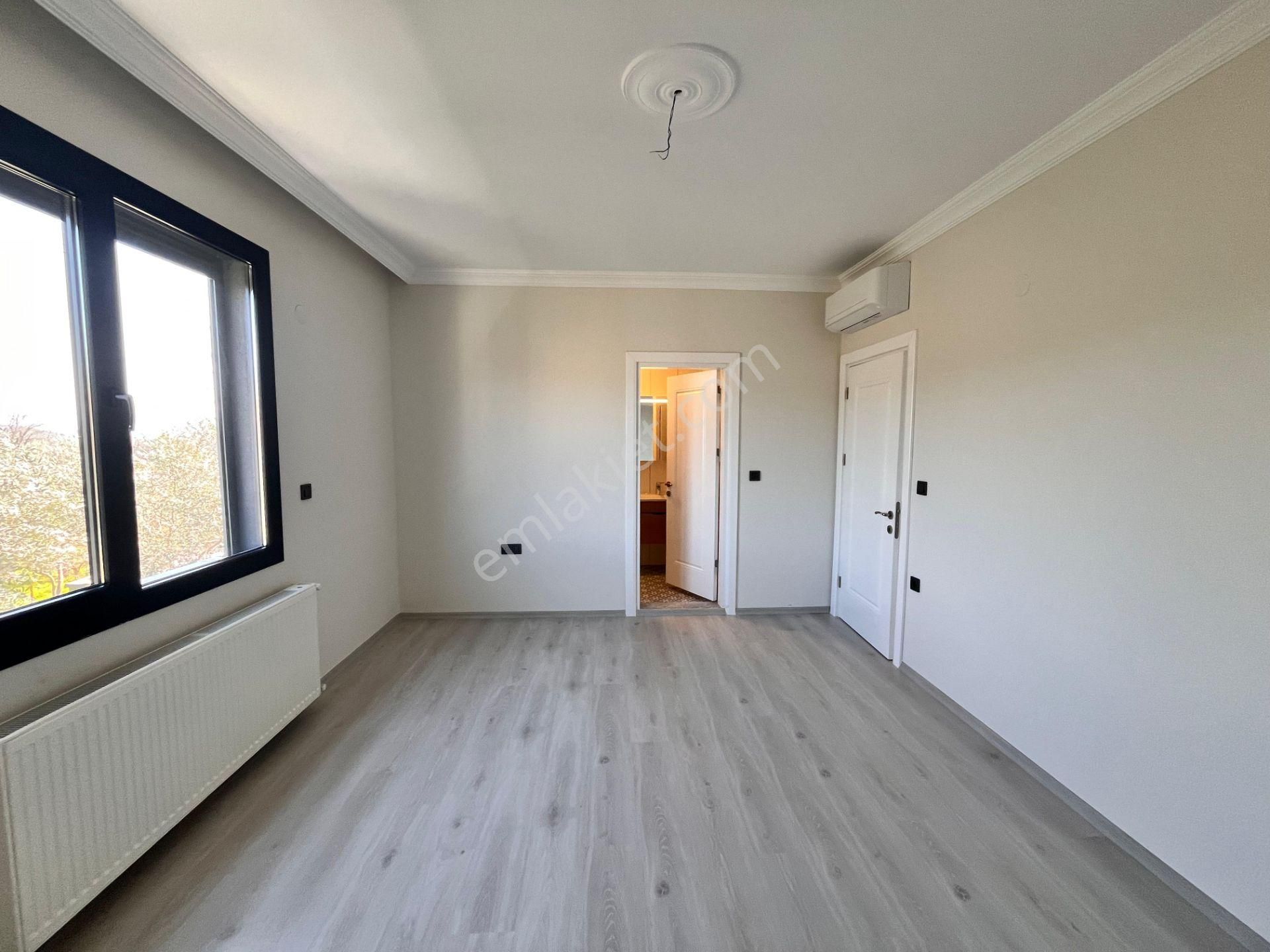 Sadece Parstan Zeytinlide Çay Manzaralı Lüks Satılık 4+1 Villa - Görsel 33