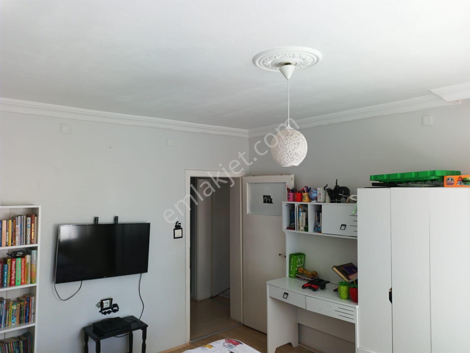 Sincan İstasyon Mah.de 3+1 Müstakil Daire Tadında Full Yapılı Harika Konumda - Görsel 23