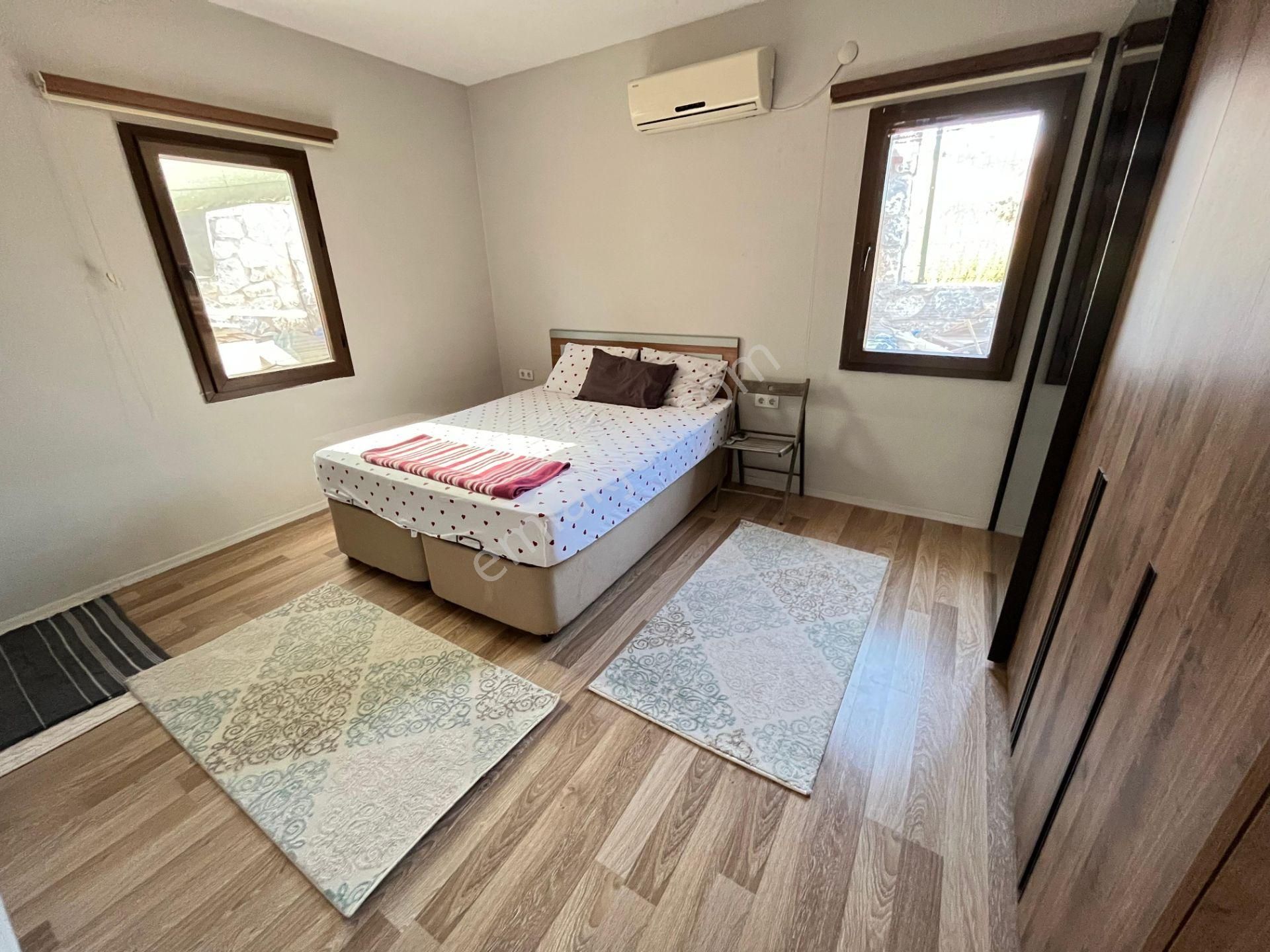 Meşelik'de Müstakil Geniş Bahçeli Ev - Görsel 15