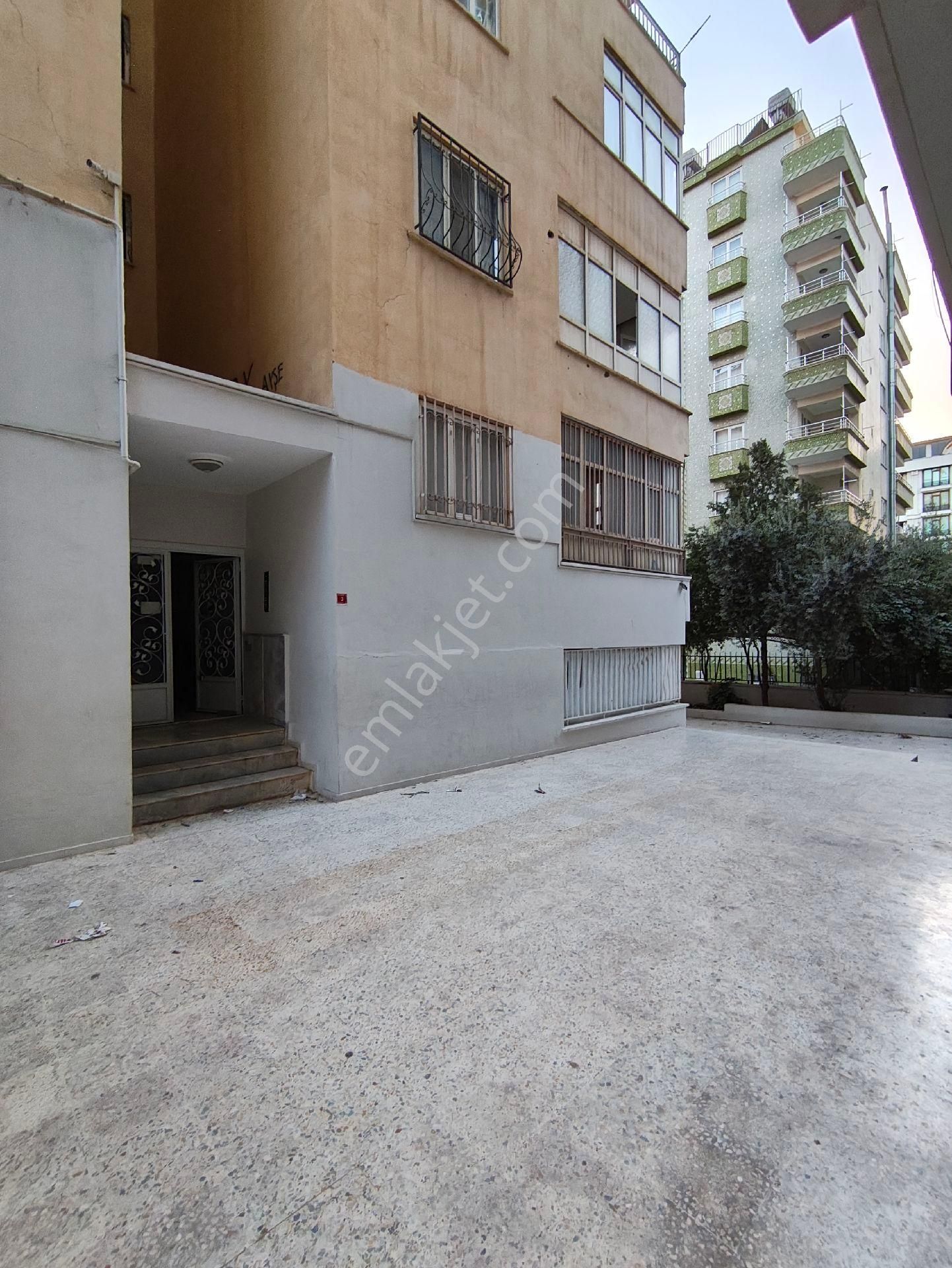 Karaköprü 35 De 4 Odalı Kiralık Daire - Görsel 19