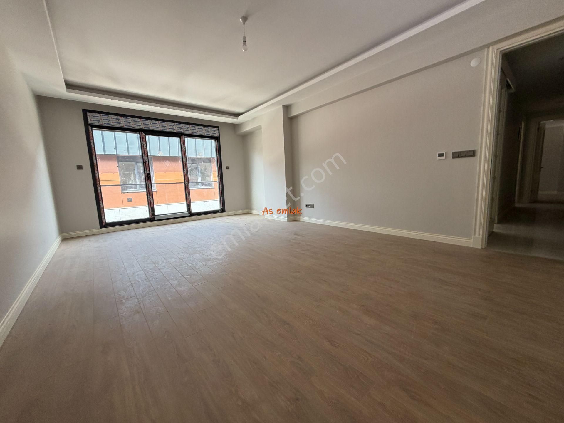 As Emlaktan 5+2 Altunizade Evlerinde Otoparklı Lüx 230m2 Lüx Dublex - Görsel 3