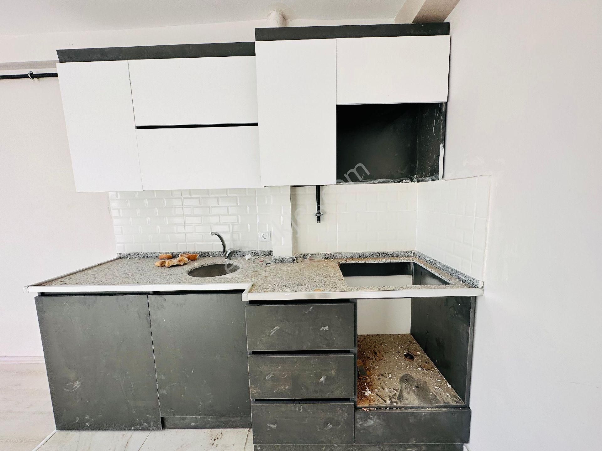 Dinç Emlaktan Satılık Ultra Lüks 1+1 Daire - Görsel 7