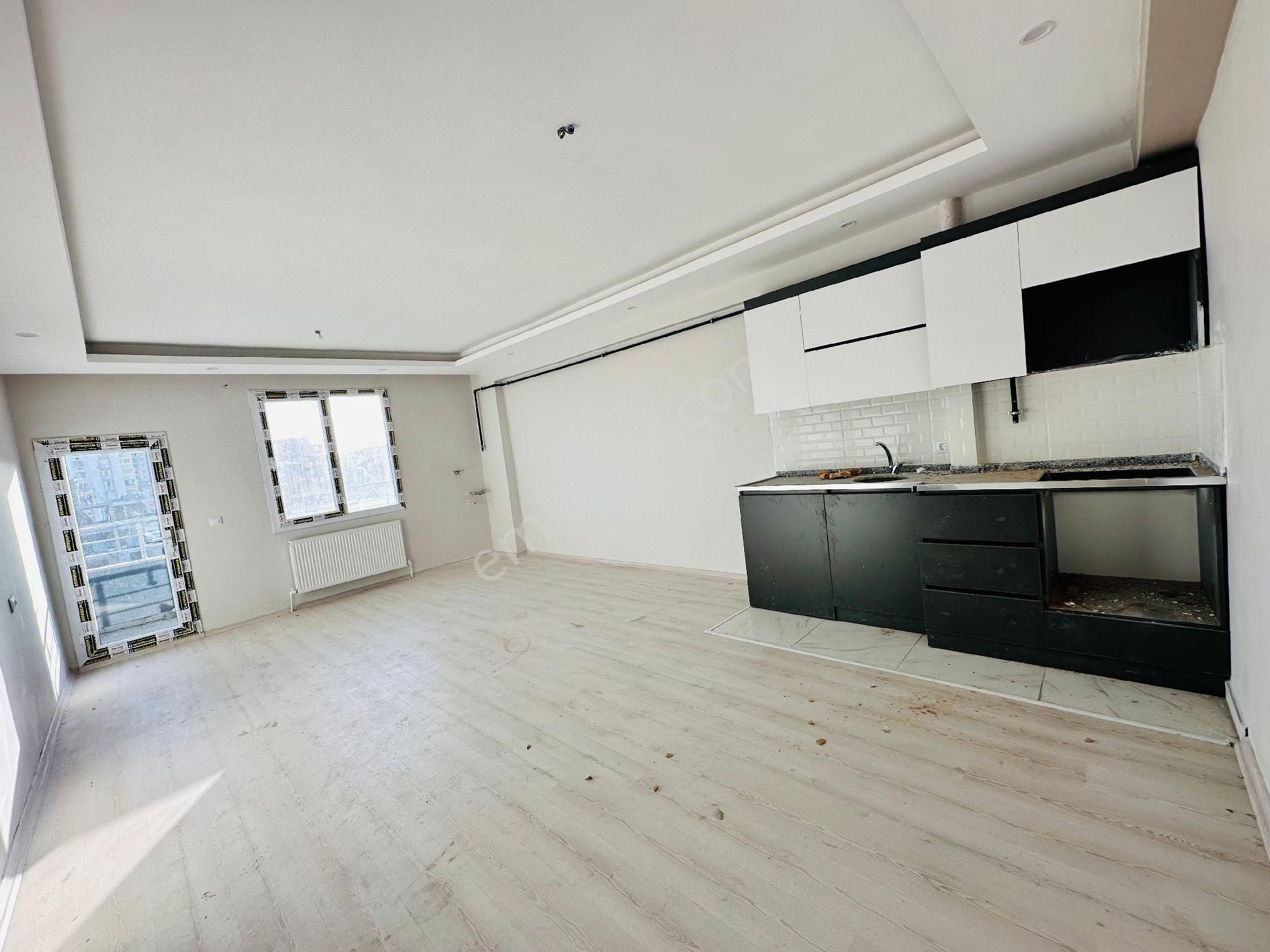 Dinç Emlaktan Satılık Ultra Lüks 1+1 Daire