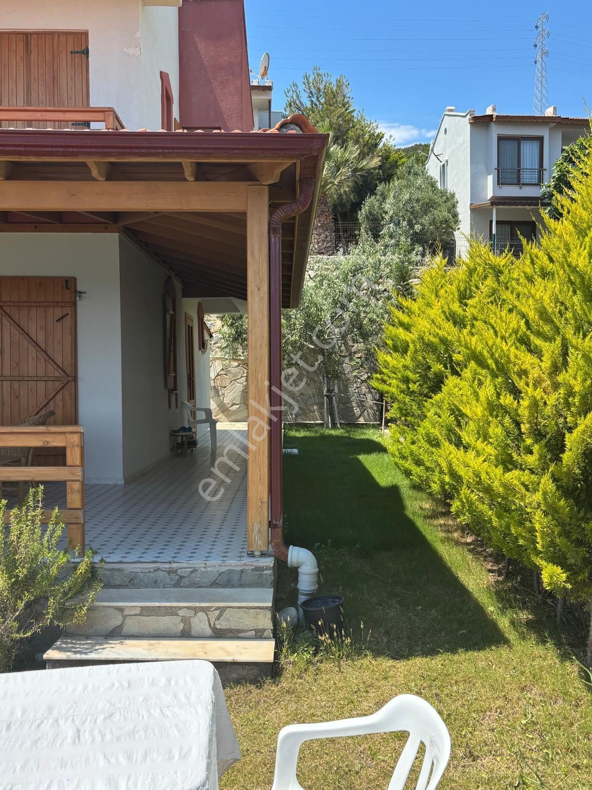 Mor Çiçek Emlak Karaburun Mordoğanda Deniz Manzaralı Denize Sıfır Villa - Görsel 24