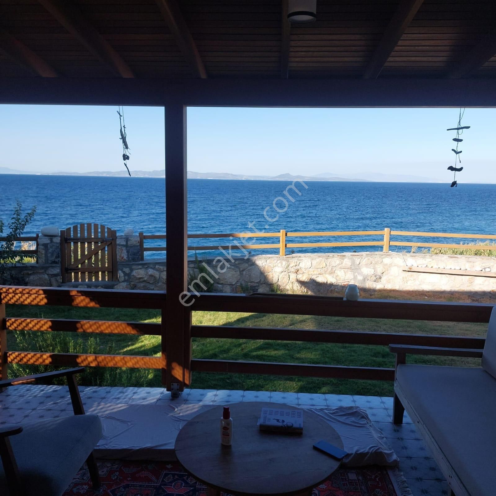 Mor Çiçek Emlak Karaburun Mordoğanda Deniz Manzaralı Denize Sıfır Villa - Görsel 12