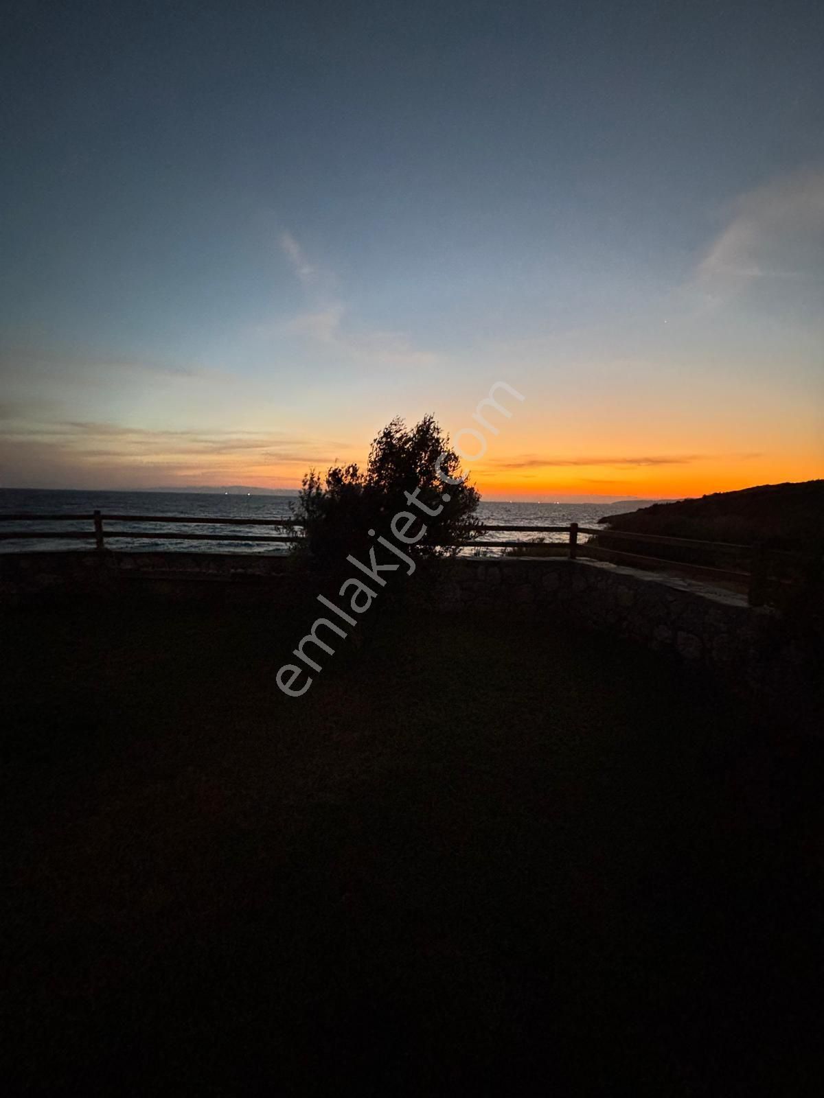 Mor Çiçek Emlak Karaburun Mordoğanda Deniz Manzaralı Denize Sıfır Villa - Görsel 7