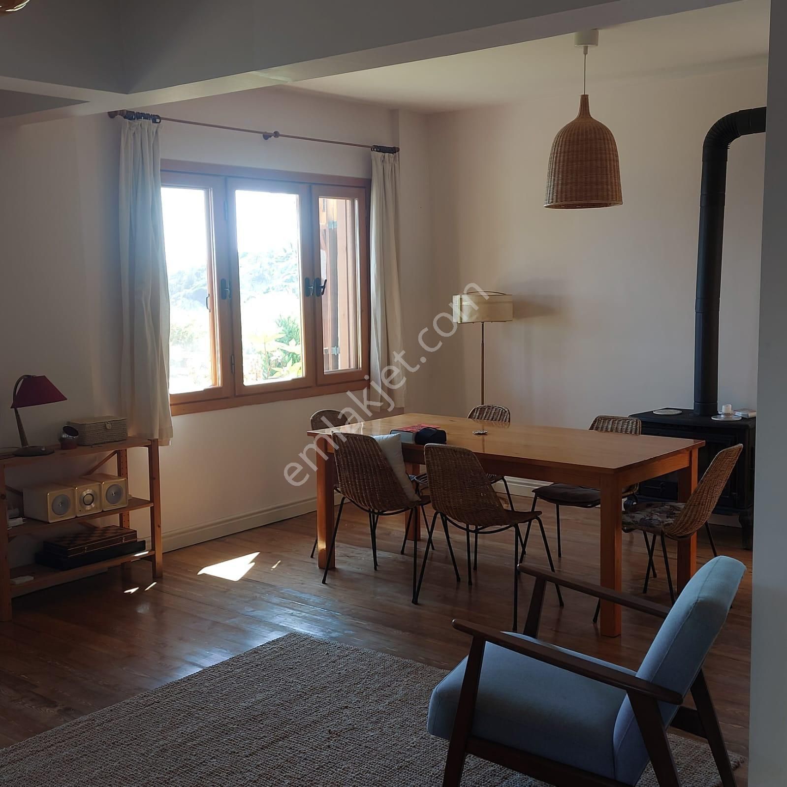 Mor Çiçek Emlak Karaburun Mordoğanda Deniz Manzaralı Denize Sıfır Villa - Görsel 11