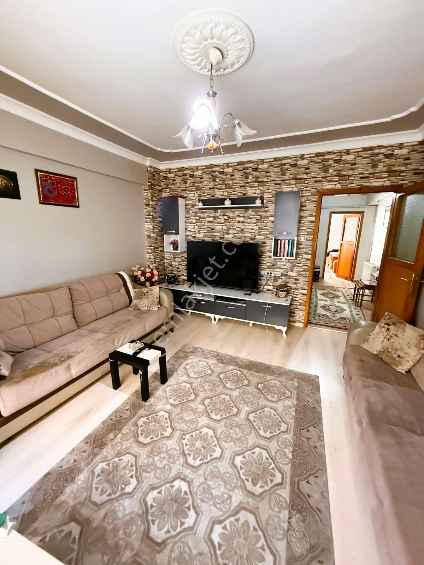Gemlik Hürriyet Caddesi Civarı Masrafsız 2+1 Daire
