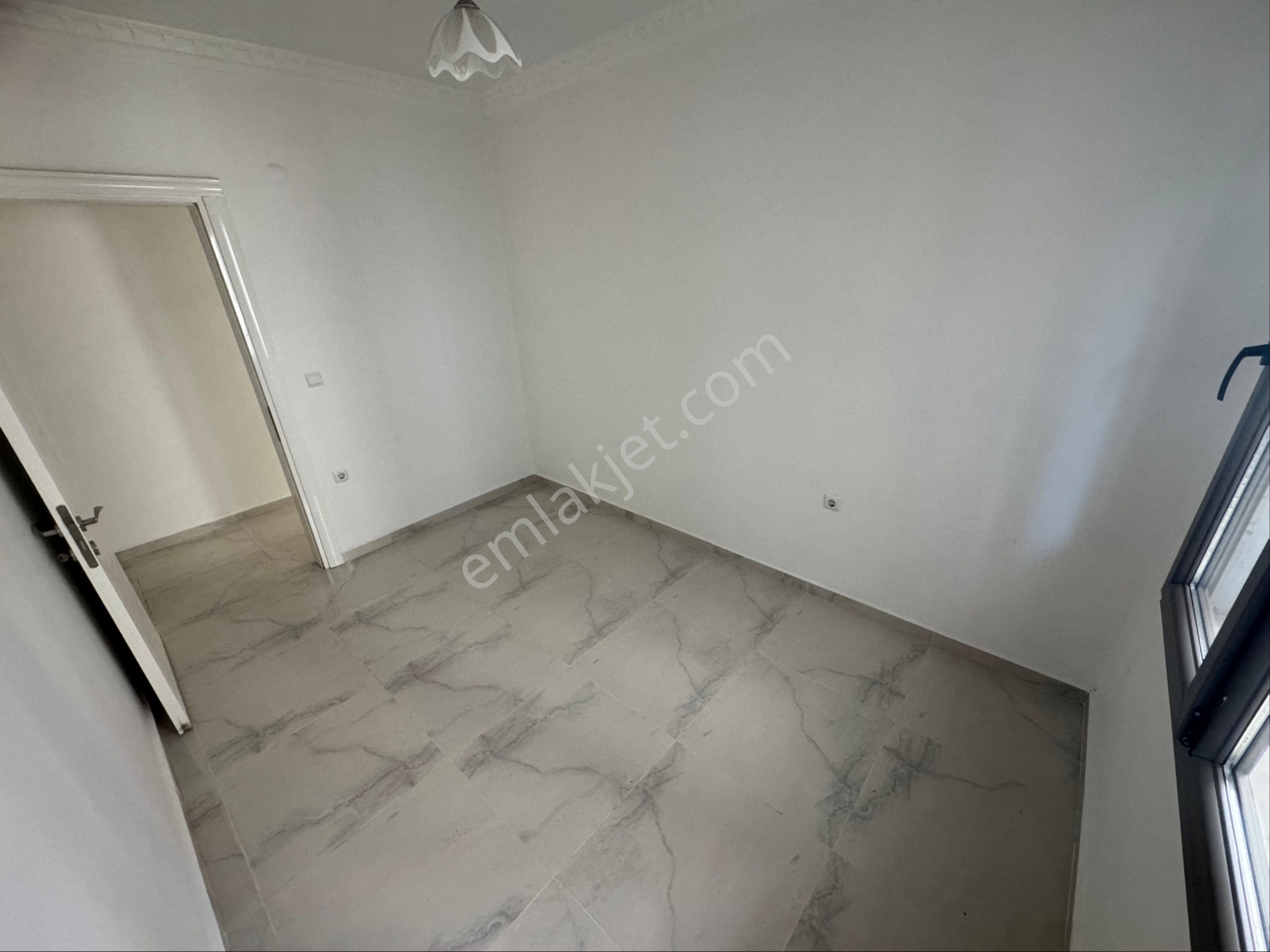 Didim Altınkumda Denize 100 Metre Satılık 2+1 Daire - Görsel 9