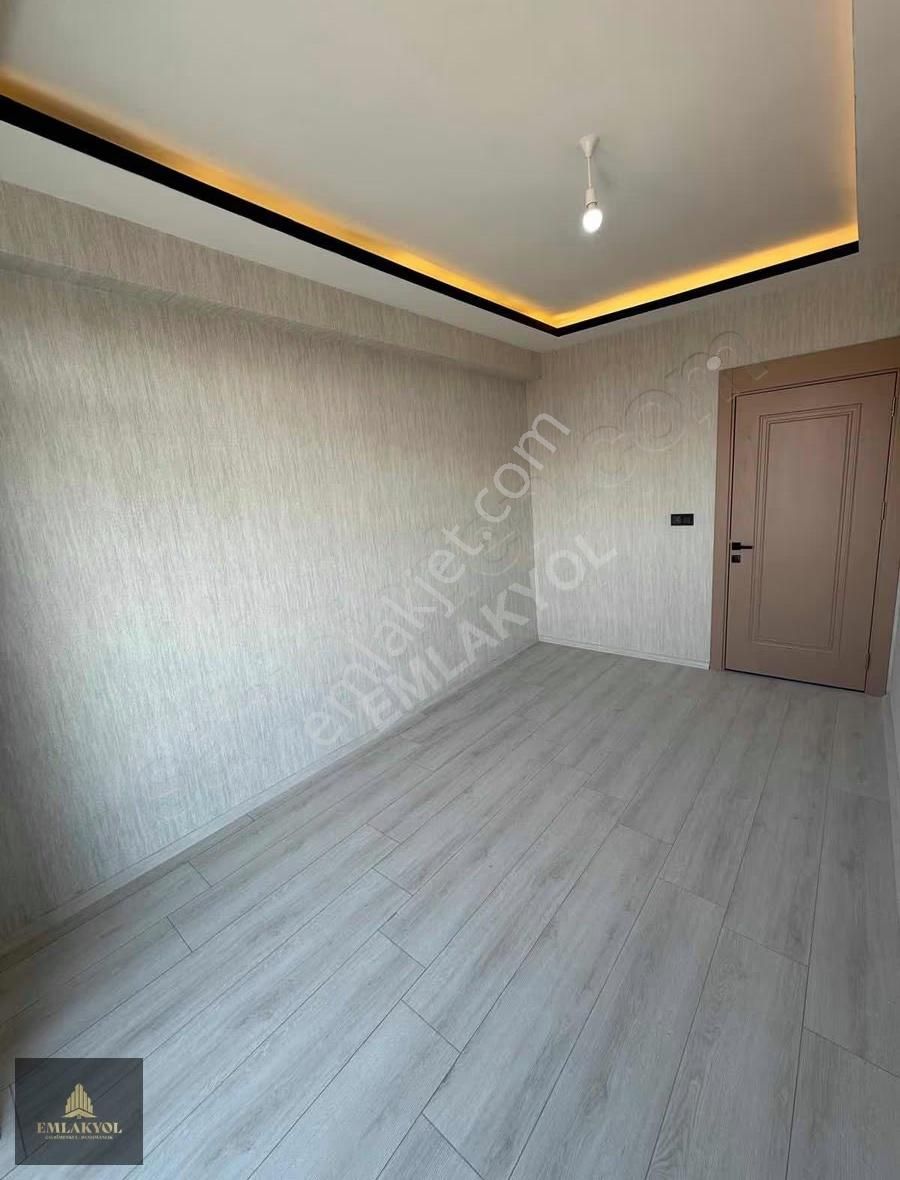 Erenlerde Sıfır Geniş 2+0 Daire - Görsel 5