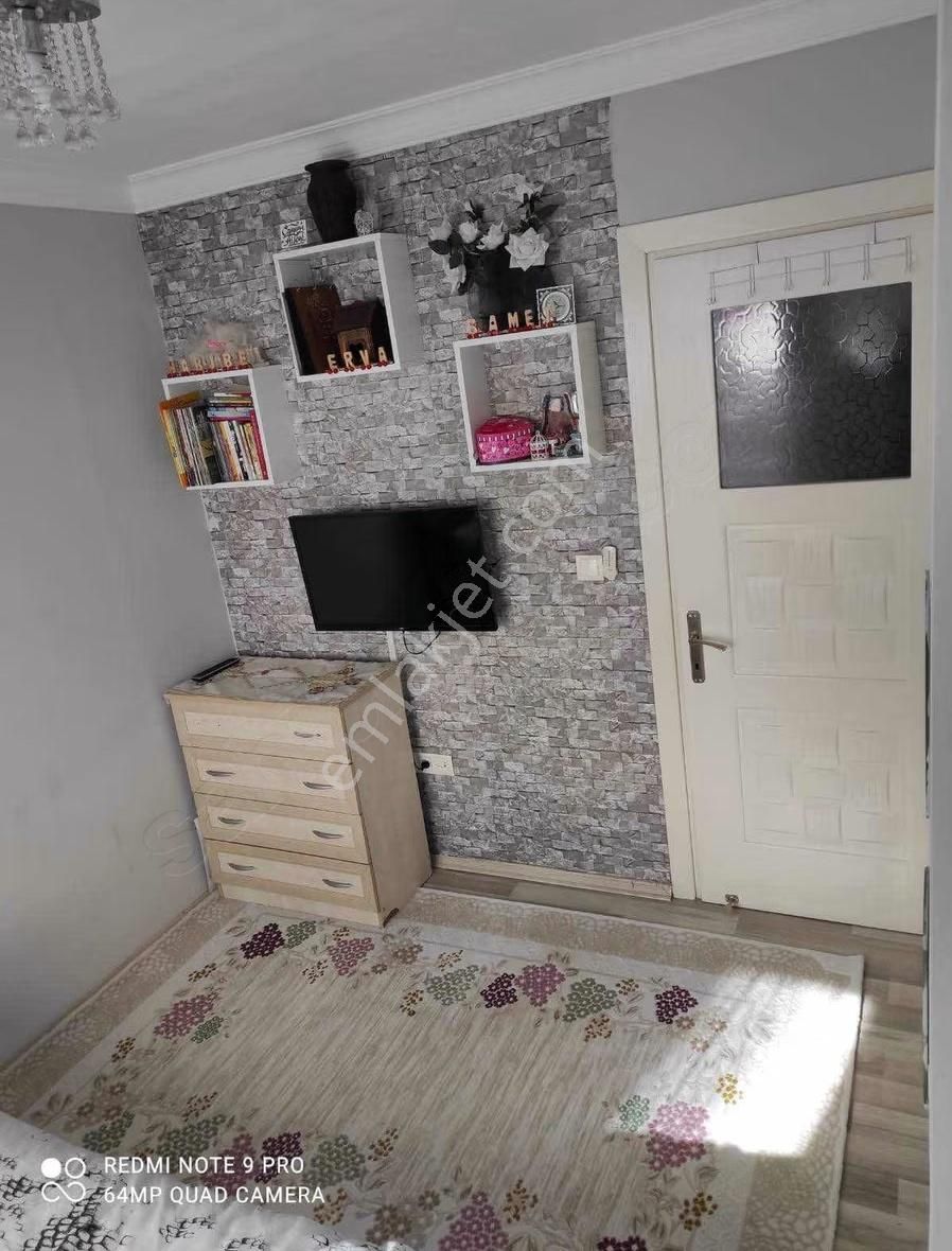 Bornova Mevlana Mahallesinde Satılık 2+1 Eşyalı Daire - Görsel 9