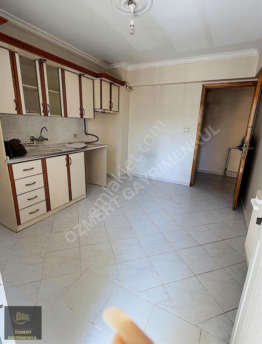 Gülyaka Mah De 3+1 Arakat 140 M2 Köşe Ferah Satılık Daire - Görsel 2