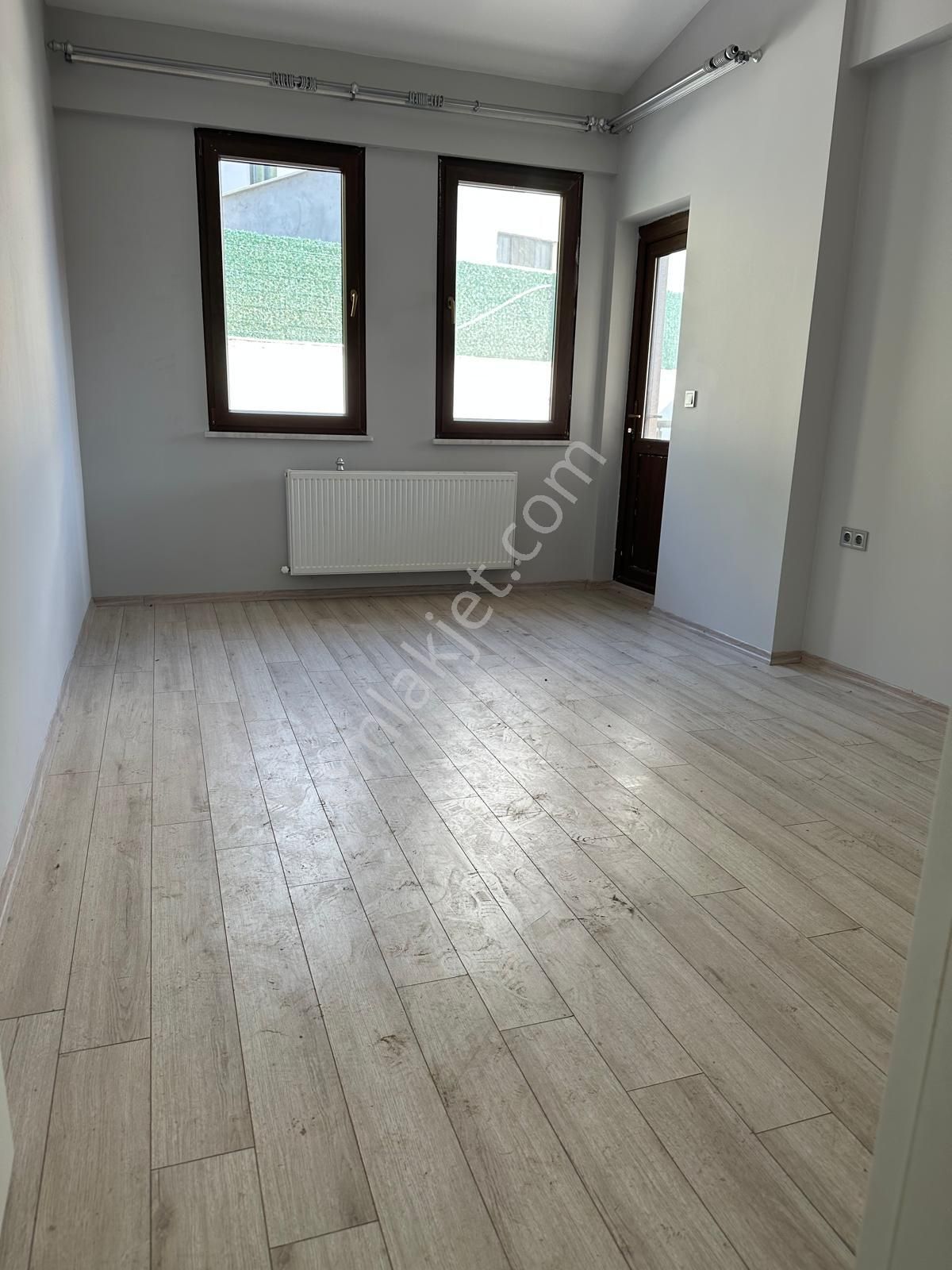 Umurbeyde Bahçeli Deniz Manzaralı Satılık Villa - Görsel 8