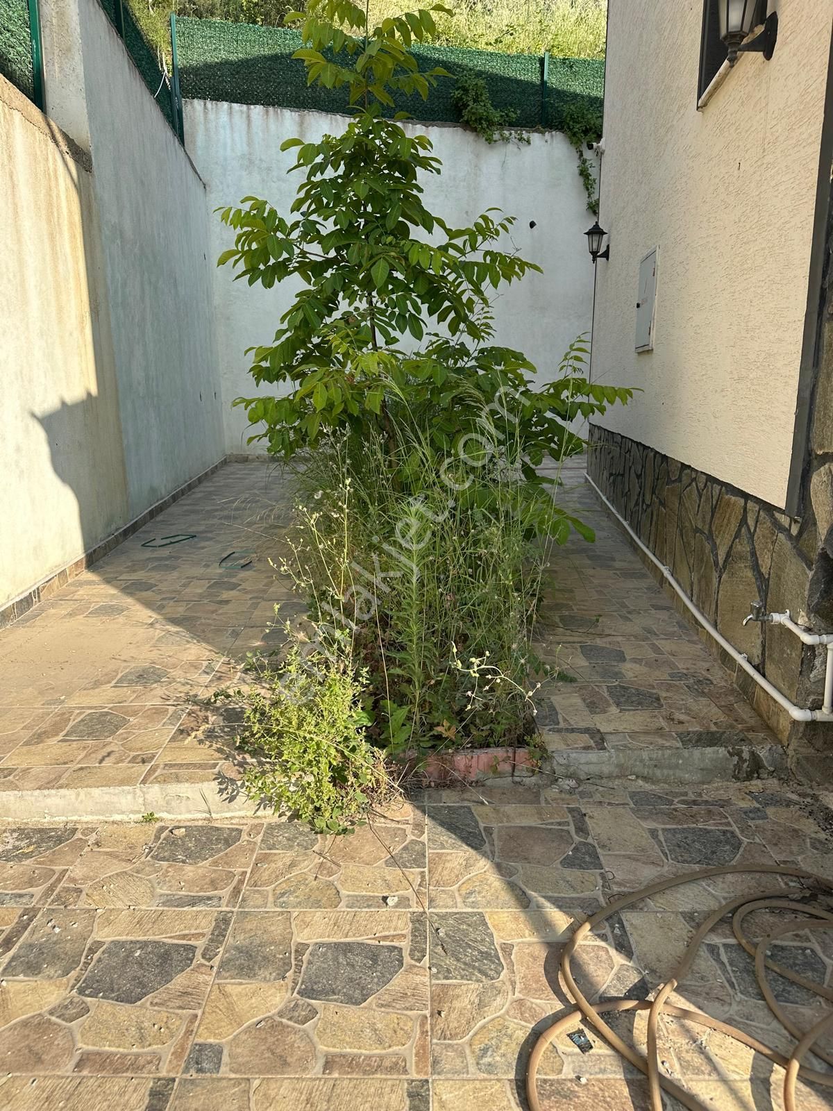 Umurbeyde Bahçeli Deniz Manzaralı Satılık Villa - Görsel 29