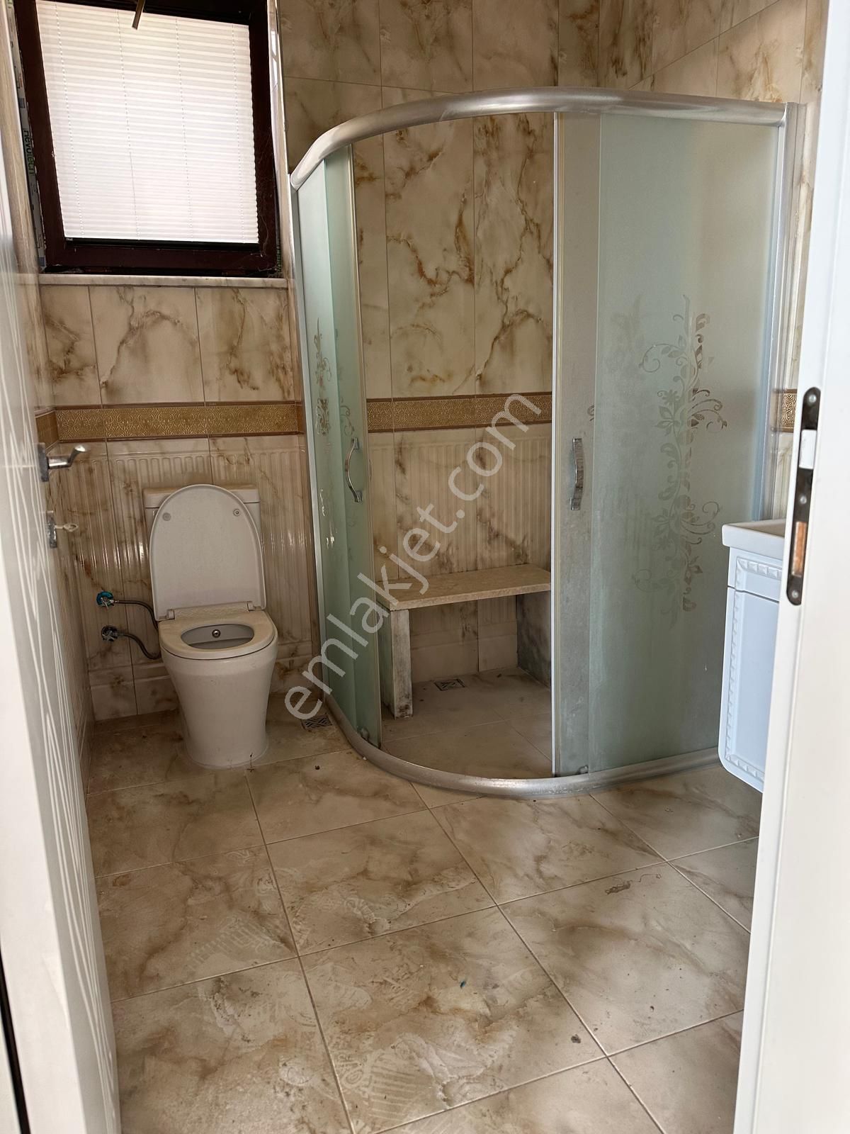 Umurbeyde Bahçeli Deniz Manzaralı Satılık Villa - Görsel 15