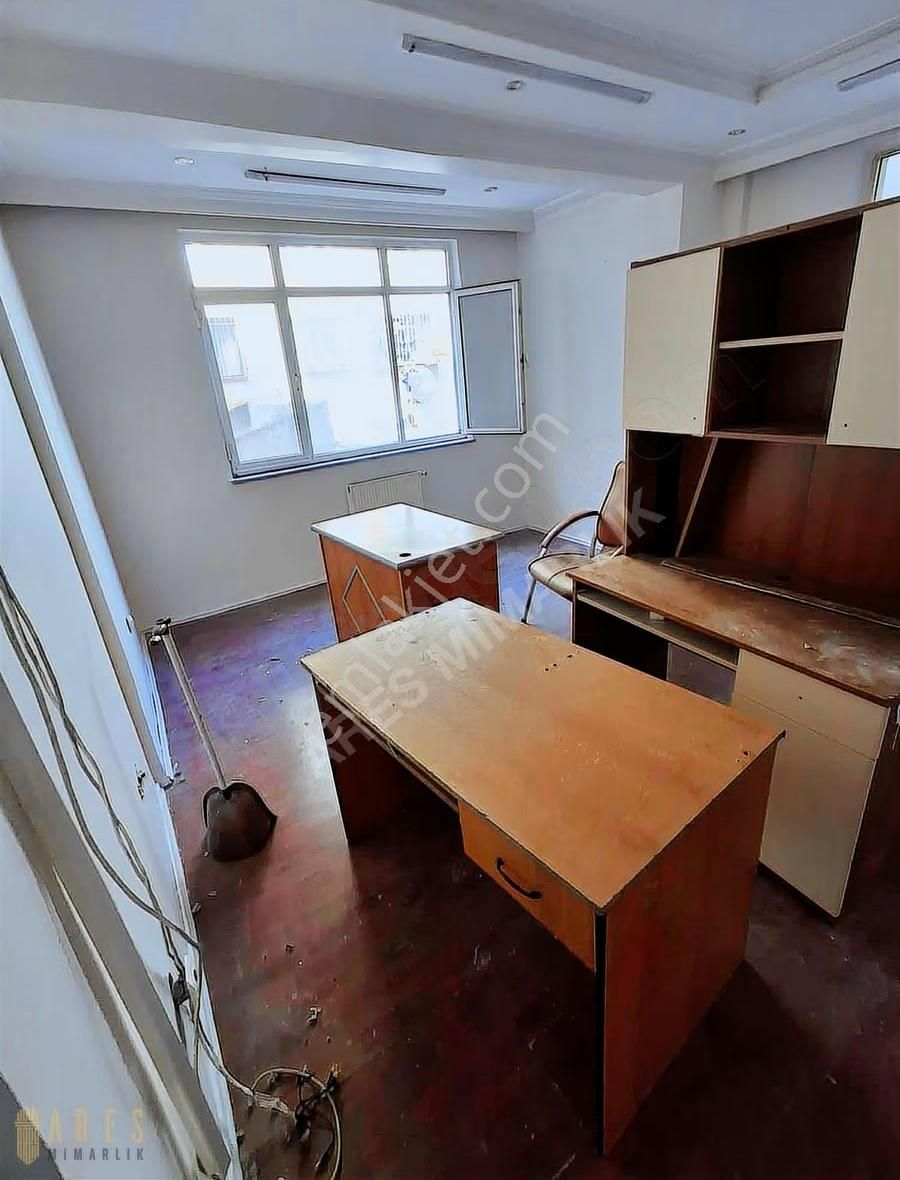 Ares Den Haseki De Millet Caddesi Üzeri Satılık 3+1 Daire