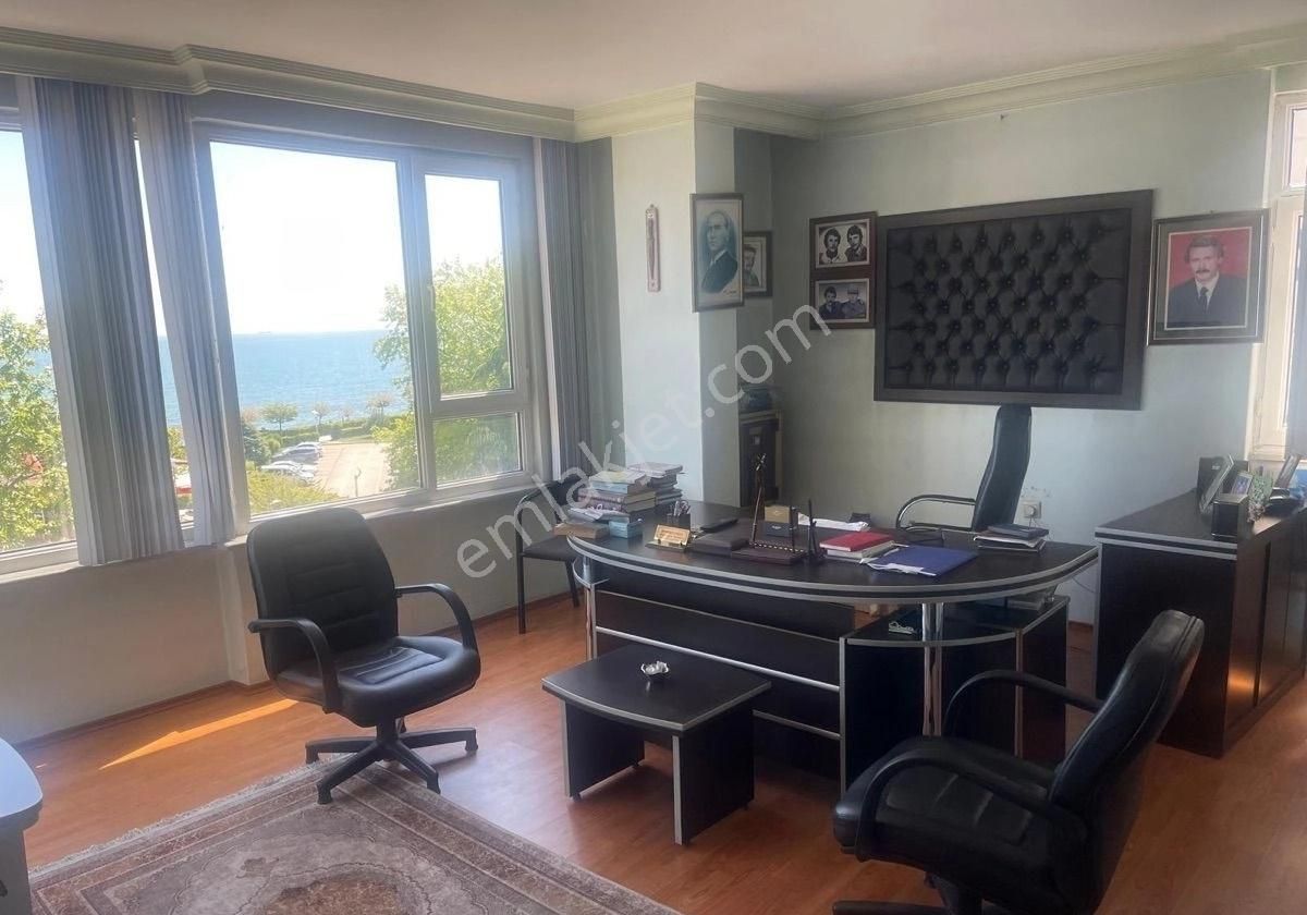 Tuğba Emlaktan Şehir Merkezinde Doğalgazlı Asansörlü Deniz Manzaralı Satılık Ofis… - Görsel 9