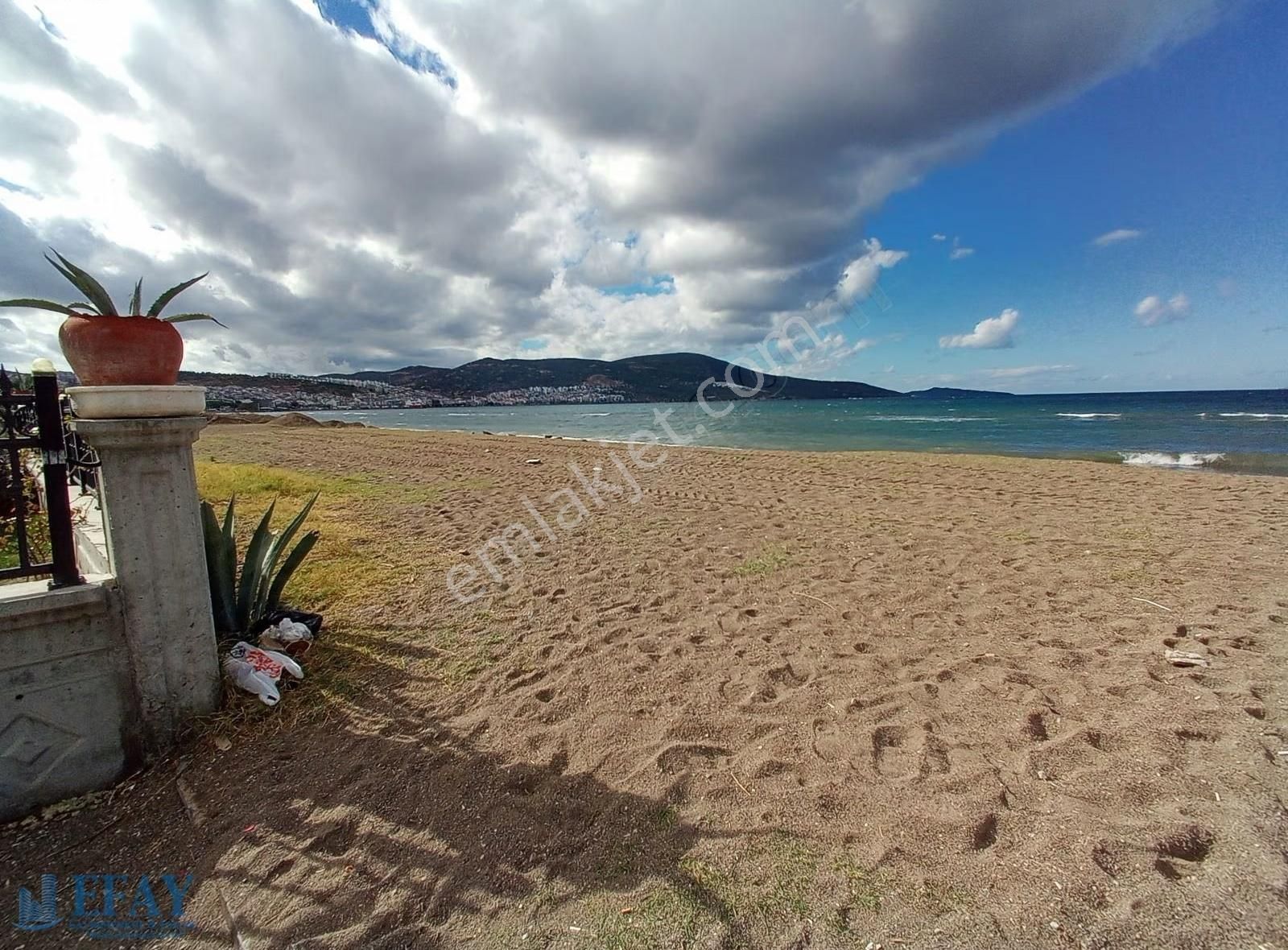 Denize Ve Merkeze Çok Yakın Özel Bir Site... Açıklamayı Okuyunuz - Görsel 4