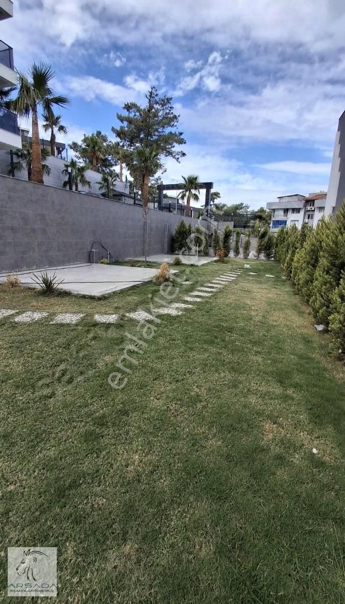 Kuşadası Değirmenderede 1+1 Bahçeli - Görsel 7