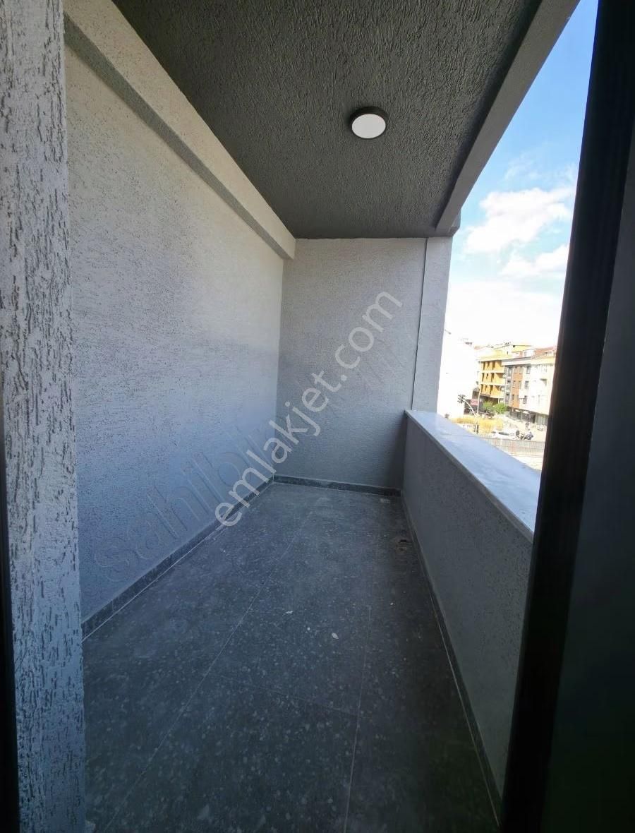 Avcılarda Modern Tasarımlı, Metrobüse 2 Dakika, 2+1 Satılık - Görsel 4