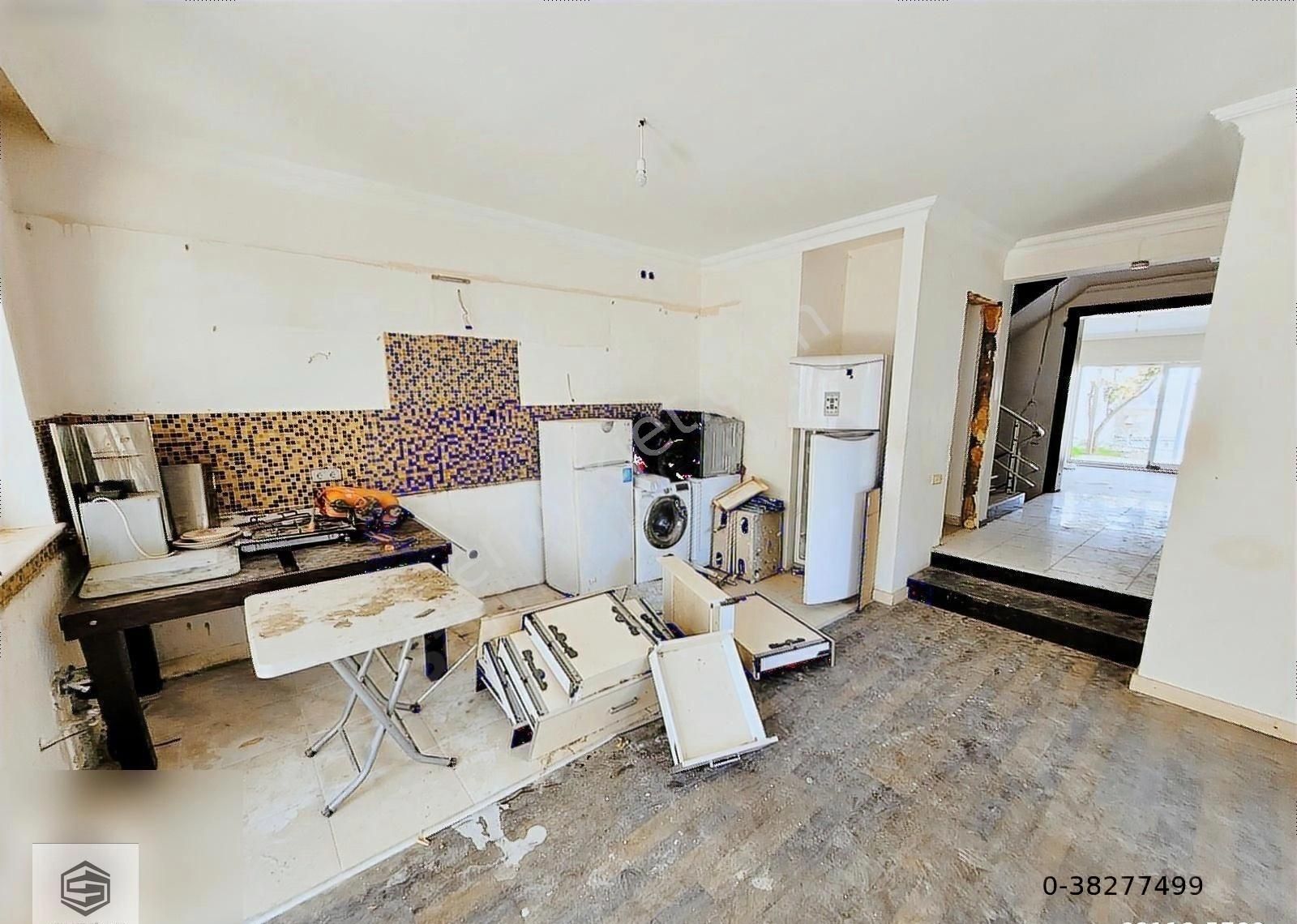 Çok Acil 585m2 Güzeloba'da 6+1 Havuzlu 4 Katlı Villa - Görsel 10