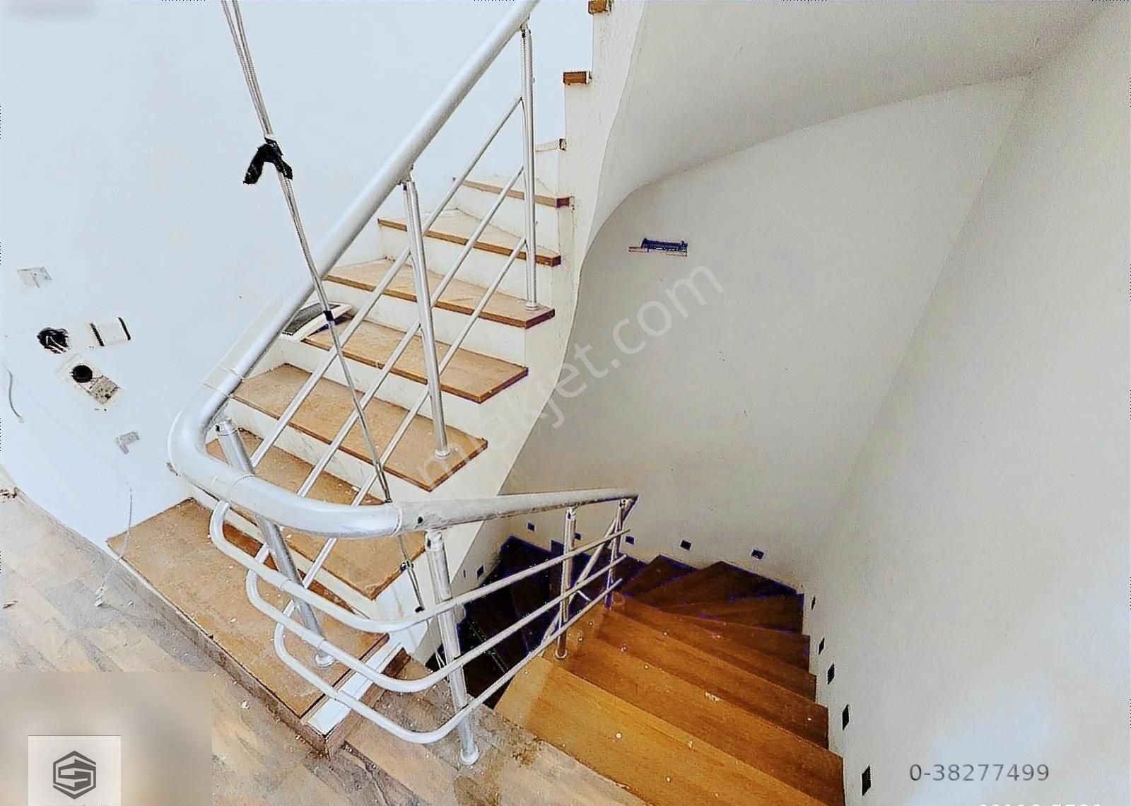 Çok Acil 585m2 Güzeloba'da 6+1 Havuzlu 4 Katlı Villa - Görsel 20