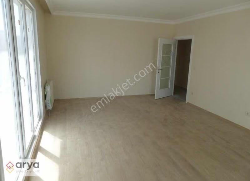 Pendik Güllübağlarda Metroya Yakın 3+1 Ebeveyn Banyolu Daire - Görsel 10