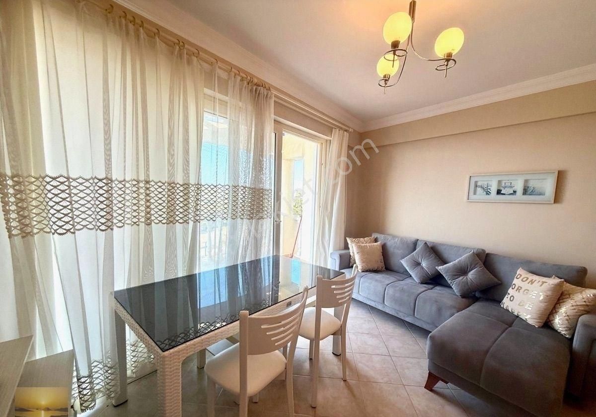 Full Deniz Manzaralı Daire Özel Plajlı Sitede Ön Bloklarda Bulunmaz Fırsat Yatırıma Uygun Acil - Görsel 6